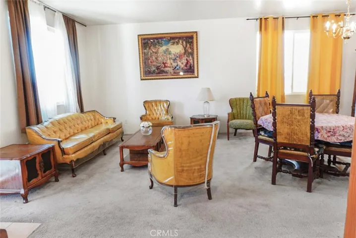 16026 Greyrock, Victorville, California 92395