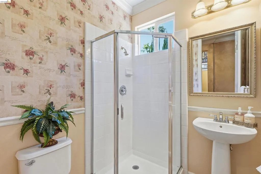 Bathroom 3