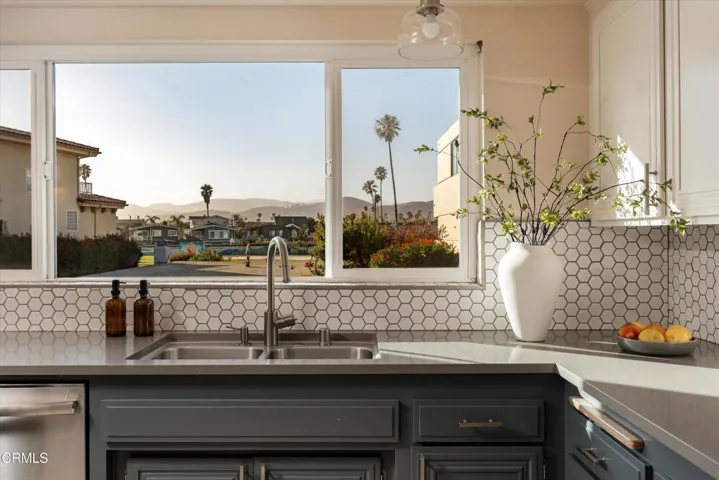 KITCHEN VIEW