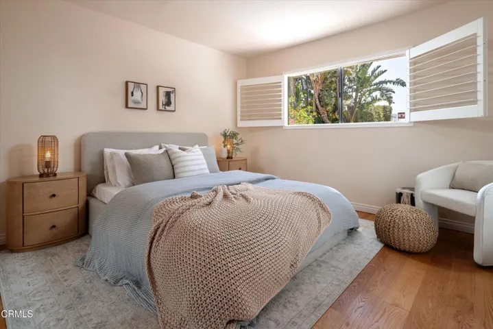GUEST BED