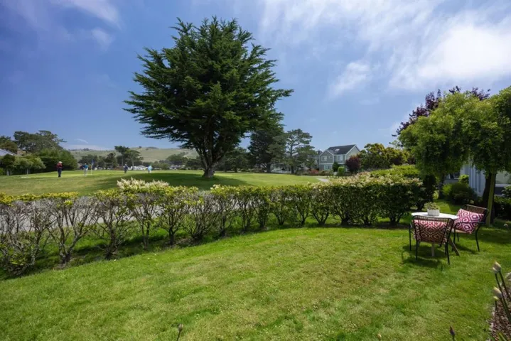 12 Bayhill Place, Half Moon Bay, California 94019