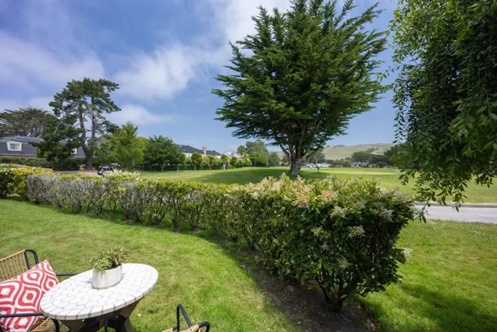 12 Bayhill Place, Half Moon Bay, California 94019