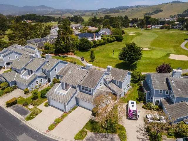 12 Bayhill Place, Half Moon Bay, California 94019