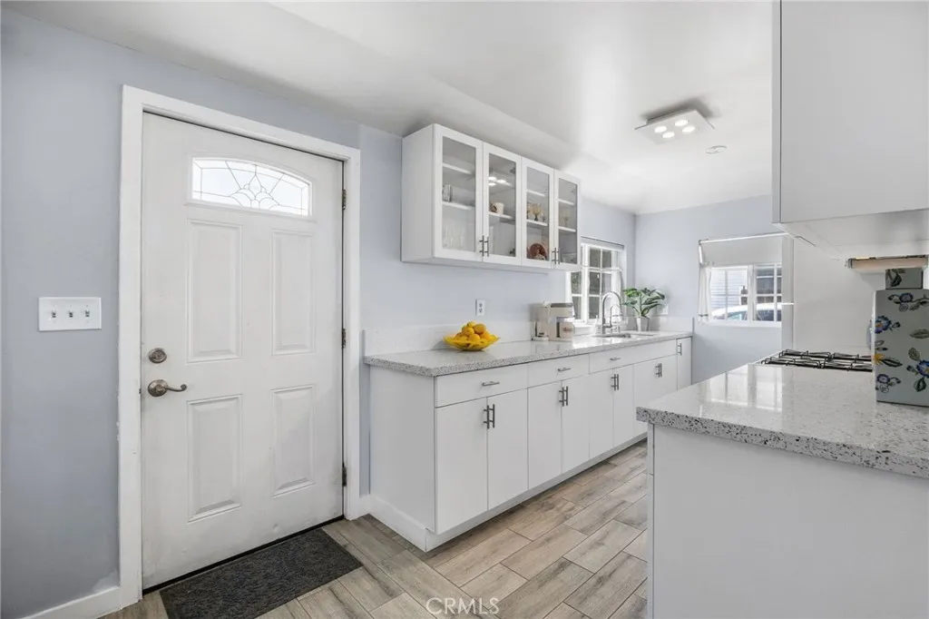 402 E Grand, Corona, California 92879 — photo 4