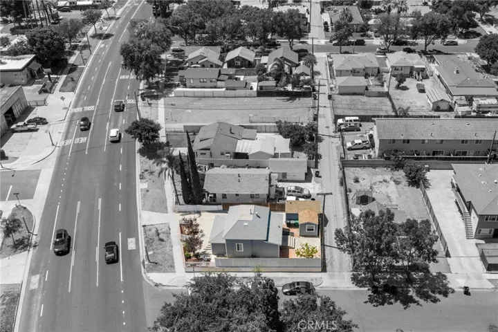 402 E Grand, Corona, California 92879