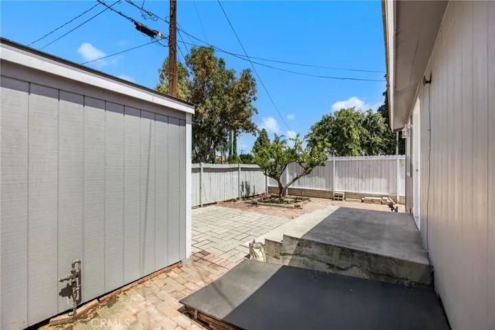 402 E Grand, Corona, California 92879