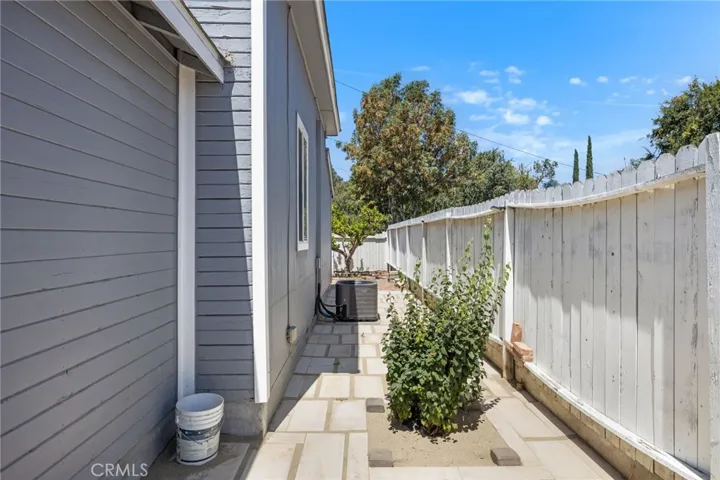402 E Grand, Corona, California 92879