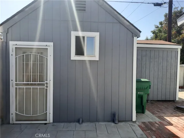 402 E Grand, Corona, California 92879