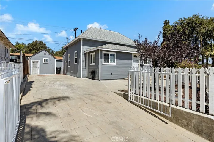 402 E Grand, Corona, California 92879