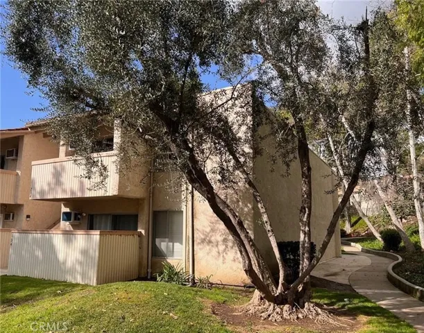 28947 Thousand Oaks 134, Agoura Hills, California 91301