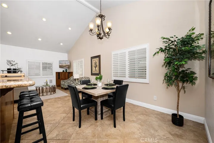 3702 Petaluma, Long Beach, California 90808