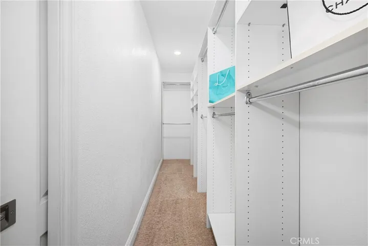 3702 Petaluma, Long Beach, California 90808