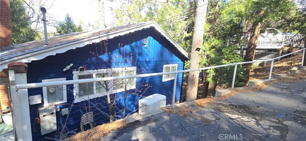 24032 Alpine Drive, Crestline, California 92325