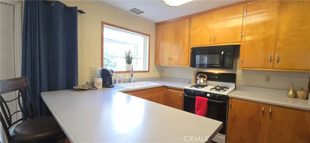 24032 Alpine Drive, Crestline, California 92325