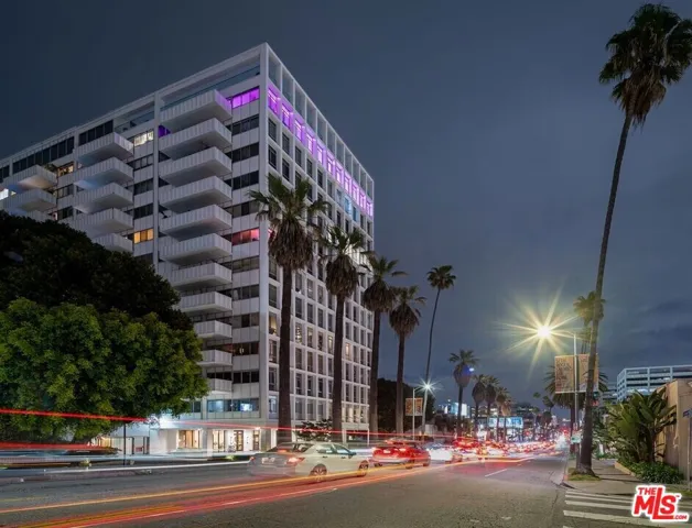 7135 Hollywood Boulevard 203, Los Angeles, California 90046
