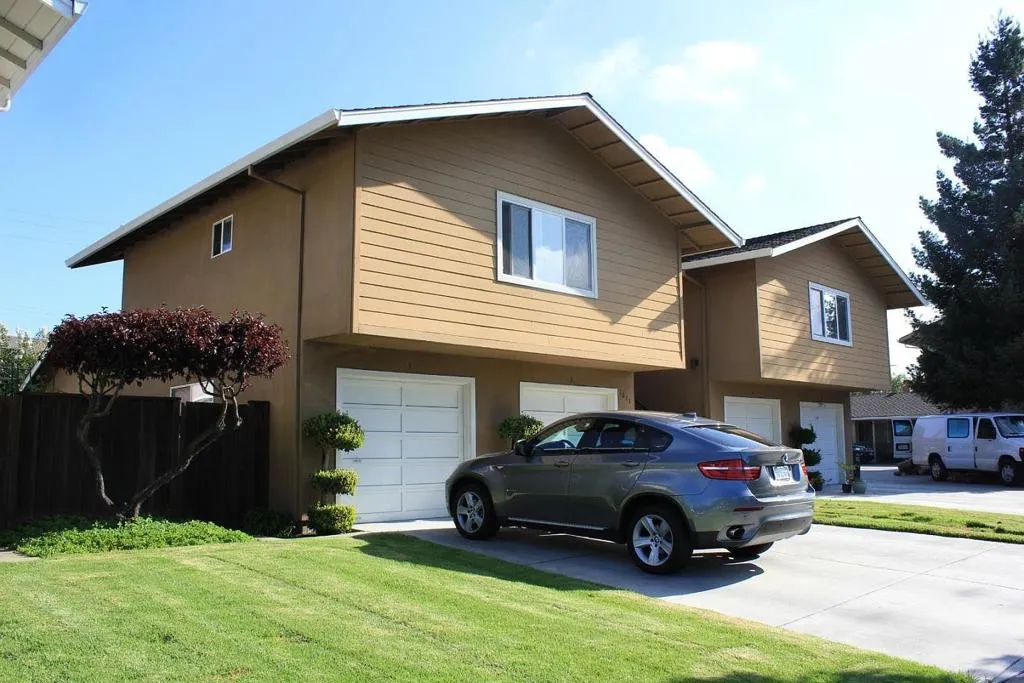 1673 Whitwood Ln