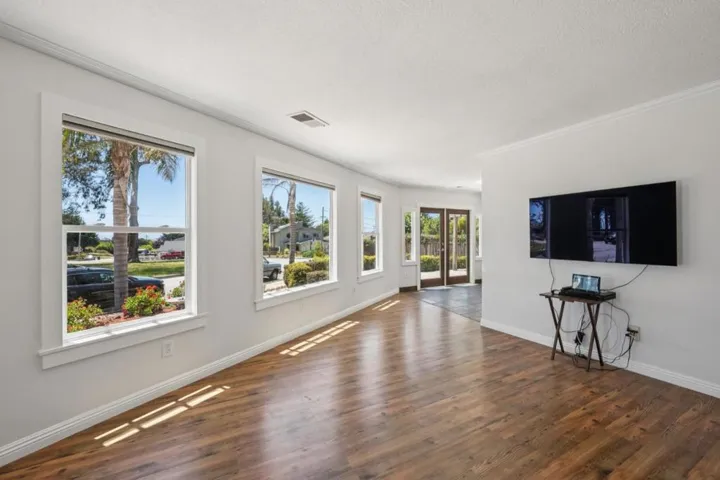 407 Columbus Street, Half Moon Bay, California 94019