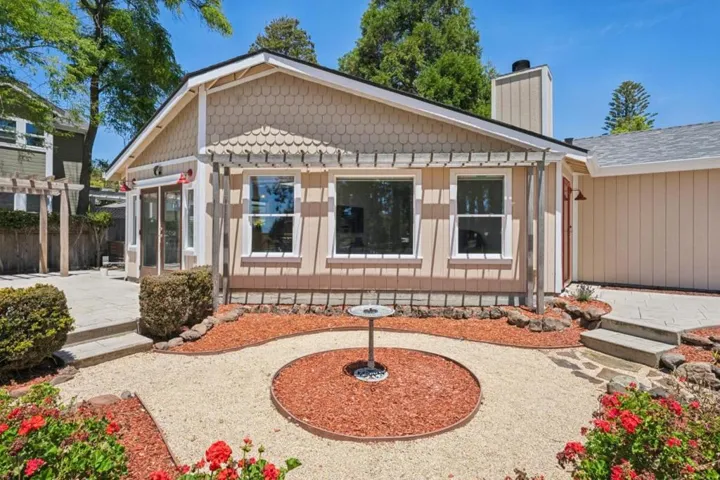 407 Columbus Street, Half Moon Bay, California 94019