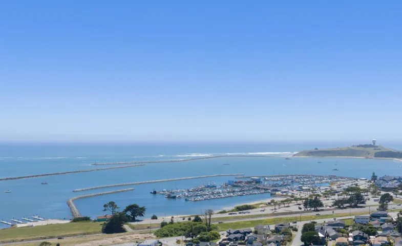 407 Columbus Street, Half Moon Bay, California 94019