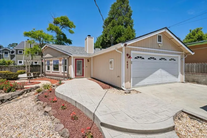 407 Columbus Street, Half Moon Bay, California 94019