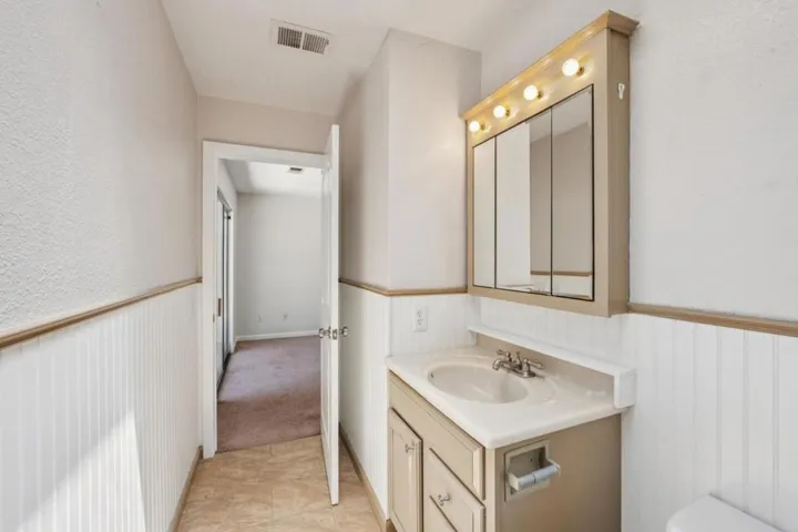 407 Columbus Street, Half Moon Bay, California 94019