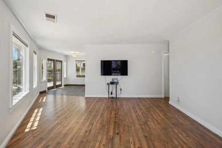 407 Columbus Street, Half Moon Bay, California 94019