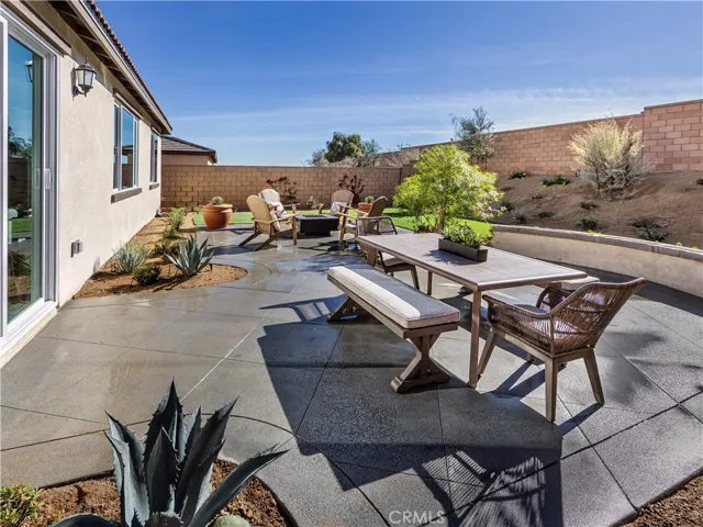 Photo is not of the actual home, but is an inspirational photo of builder’s model home and may depict options, furnishings, and/or decorator features that are not included