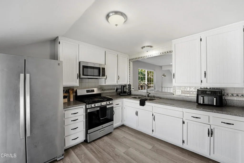 202 Avon ln MLS-11