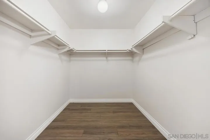 6660 Reservoir, San Diego, California 92115