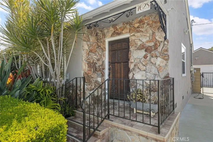 Entry to Home