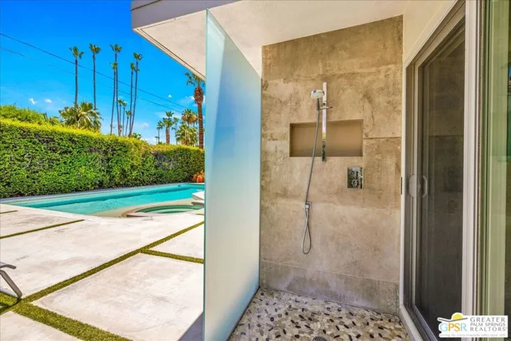 1250 S Paseo De Marcia, Palm Springs, California 92264