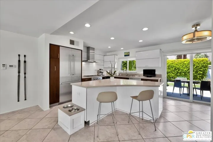 1250 S Paseo De Marcia, Palm Springs, California 92264