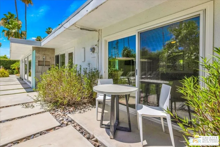 1250 S Paseo De Marcia, Palm Springs, California 92264