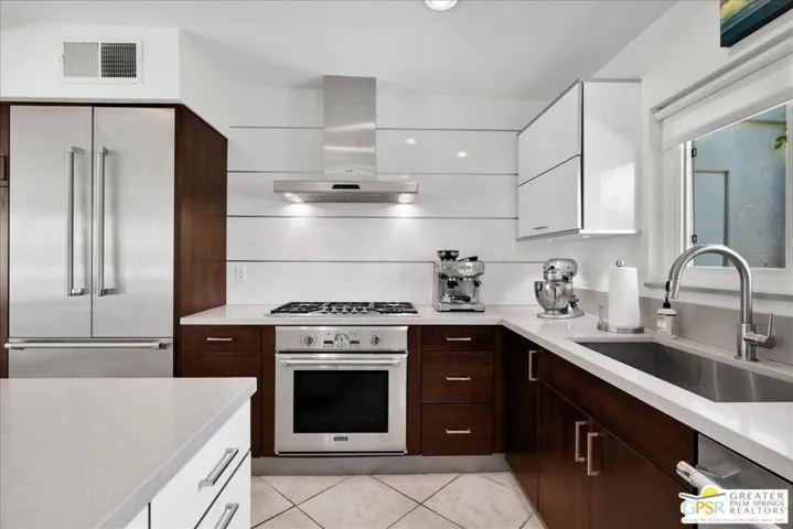 1250 S Paseo De Marcia, Palm Springs, California 92264