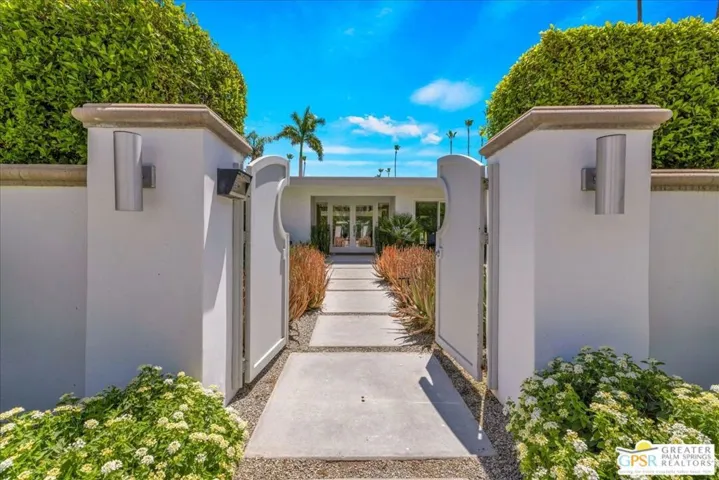 1250 S Paseo De Marcia, Palm Springs, California 92264