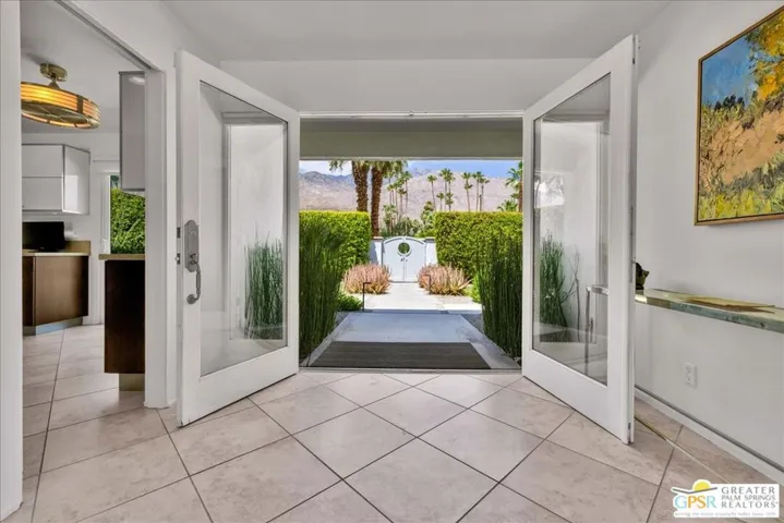 1250 S Paseo De Marcia, Palm Springs, California 92264