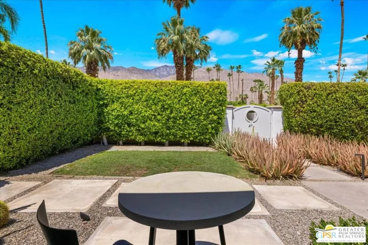 1250 S Paseo De Marcia, Palm Springs, California 92264