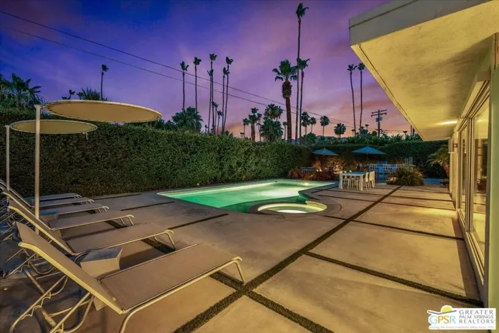 1250 S Paseo De Marcia, Palm Springs, California 92264