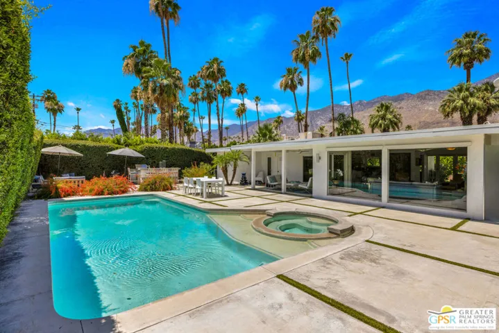 1250 S Paseo De Marcia, Palm Springs, California 92264