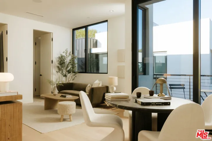 8906 Hubbard Street, Culver City, California 90232