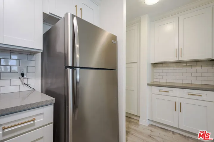 22 Navy Street 103, Venice, California 90291