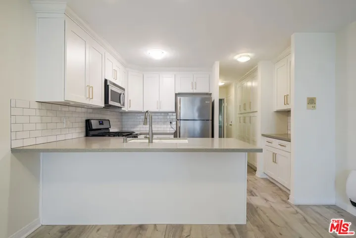 22 Navy Street 103, Venice, California 90291