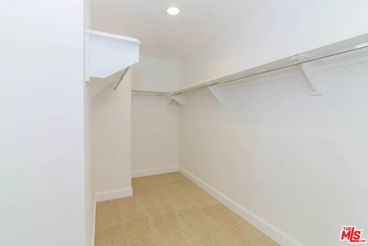 900 W Olympic Boulevard 28c, Los Angeles, California 90015