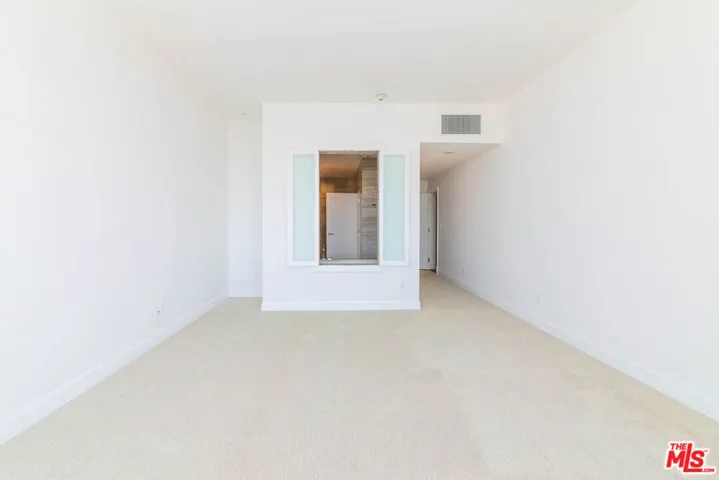 900 W Olympic Boulevard 28c, Los Angeles, California 90015