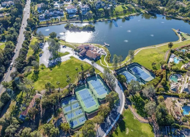 16653 Avenida Molino Viejo, Rancho Santa Fe, California 92067