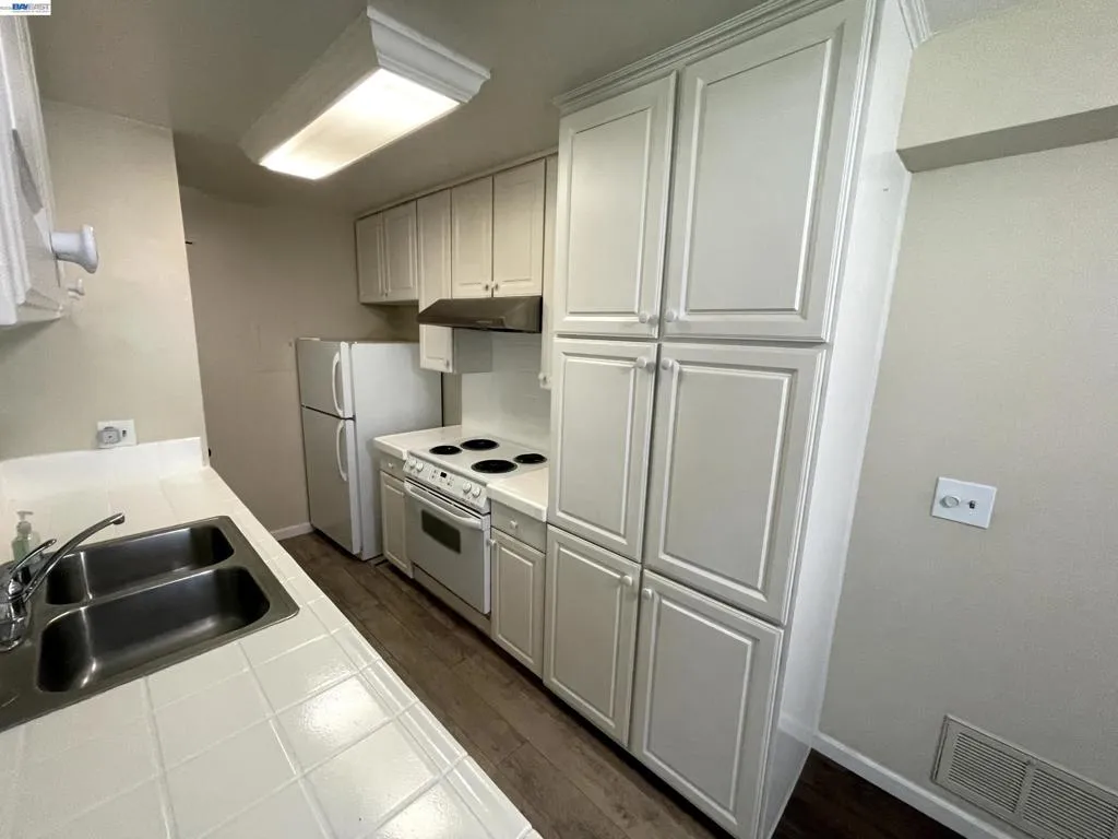32656 Brenda Way, Union City, California 94587 — photo 5