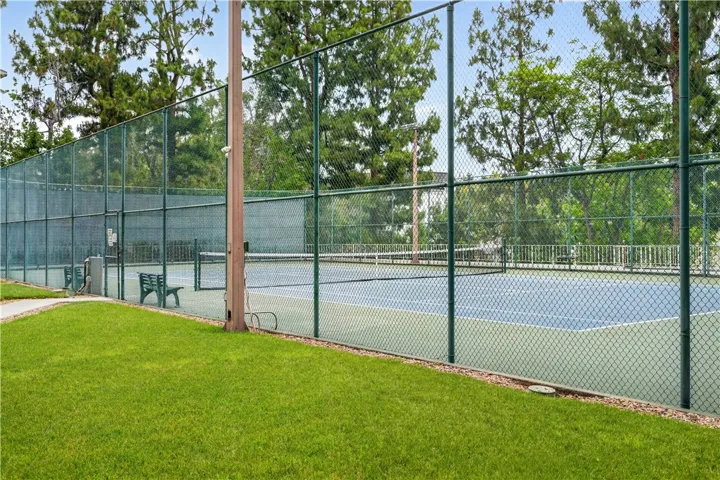 100 S Doheny Drive 1105, Los Angeles, California 90048