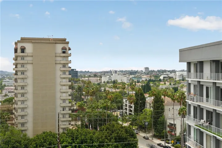 100 S Doheny Drive 1105, Los Angeles, California 90048