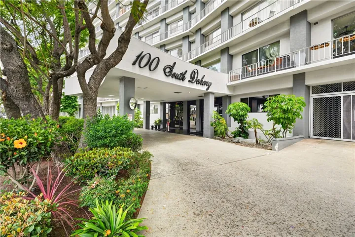 100 S Doheny Drive 1105, Los Angeles, California 90048