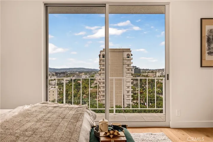 100 S Doheny Drive 1105, Los Angeles, California 90048